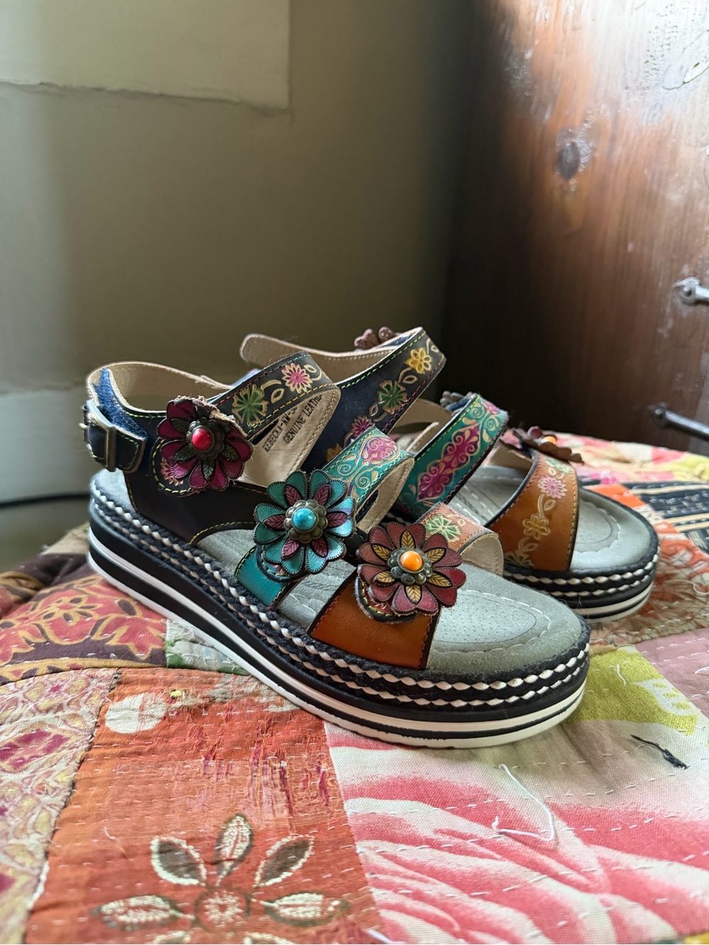 L'artiste Rebecka Platform Sandal